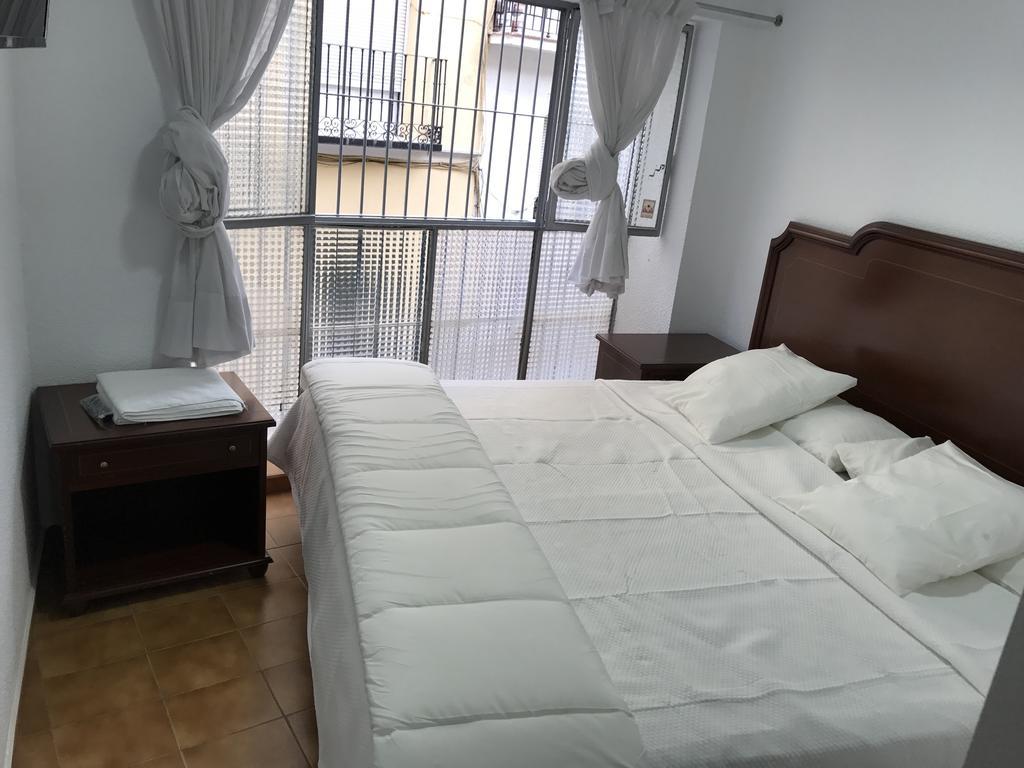 Hostal Lavapies Madrid Esterno foto
