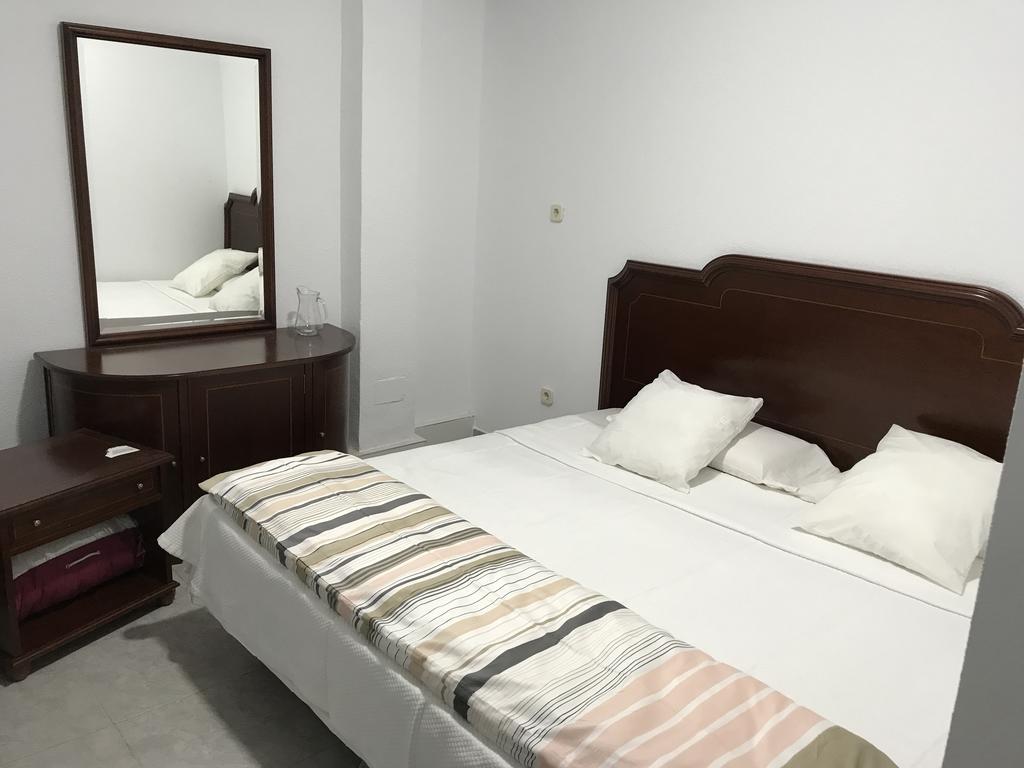 Hostal Lavapies Madrid Esterno foto