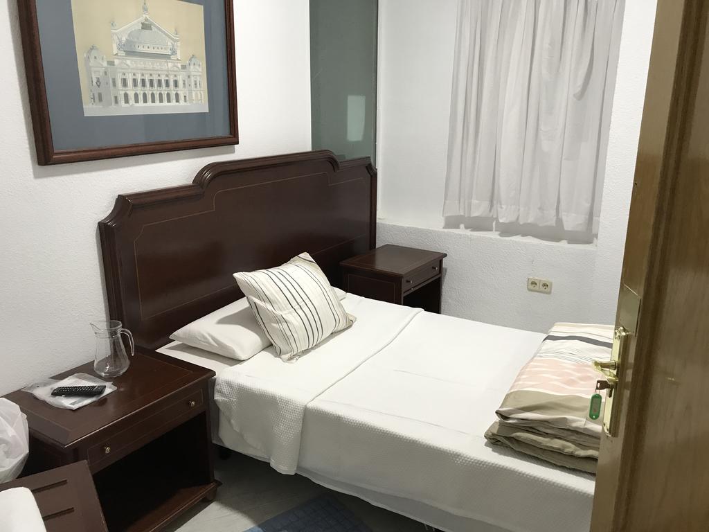 Hostal Lavapies Madrid Esterno foto